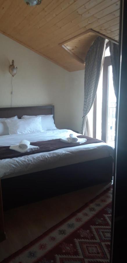Hotel Iveria Kazbegi Exterior foto